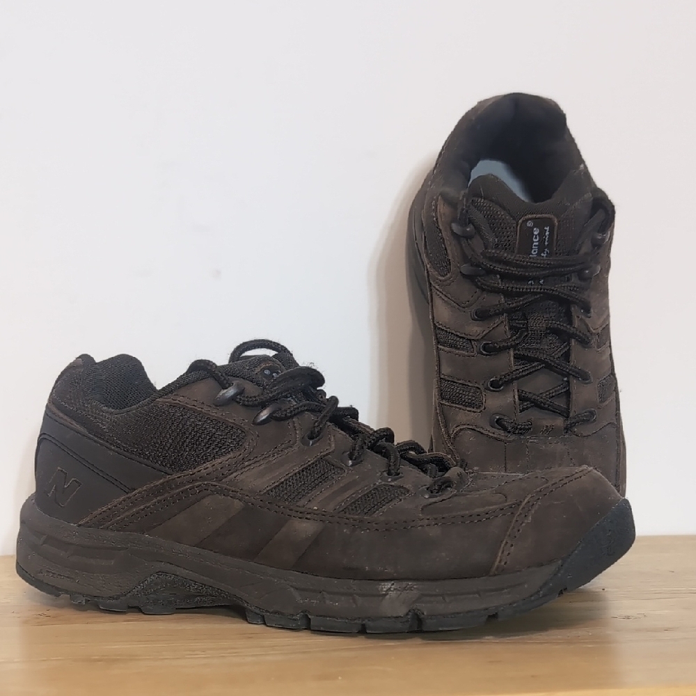 New Balance 749 V1 Walking Shoes Sneakers in Brown Suede Leather